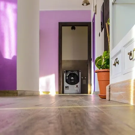 Les Vrais Rayons Guest house 3*